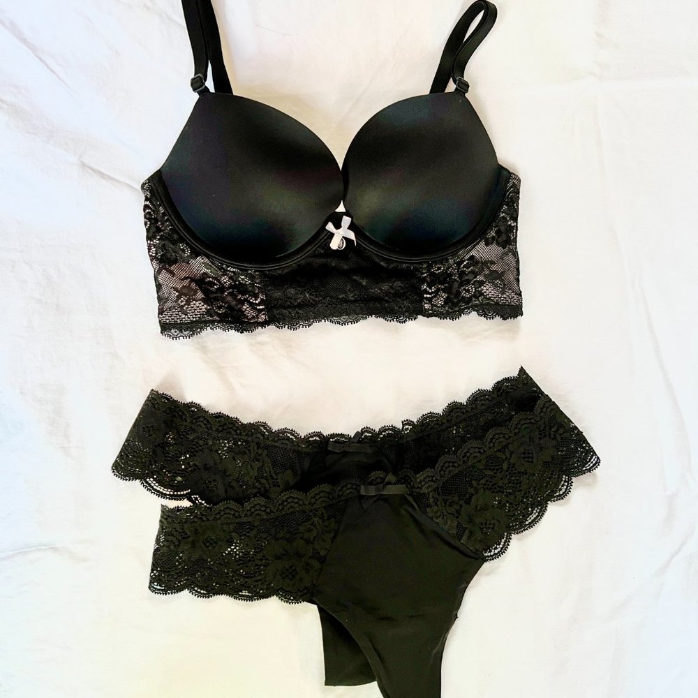 Gorgeous long line bustier bra panties set 32C small NWOT sexxxy Valentines!